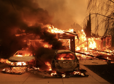 Pacific Palisades山火成洛杉矶史上最具破坏性灾难，7万居民被迫撤离，水库告急